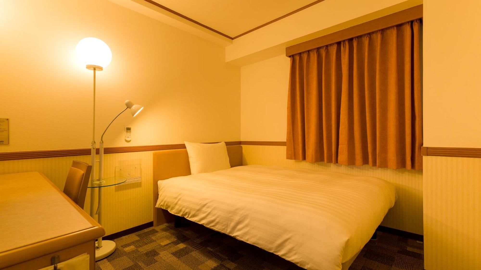 Toyoko Inn Tokyo Tozai-Sen Nishi-Kasai Habitación foto